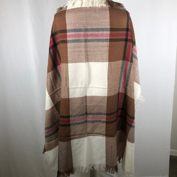 🧣 Liz Sinclair Oversized Plaid Scarf – Timeless Warm Neutrals - Picture 6 of 13